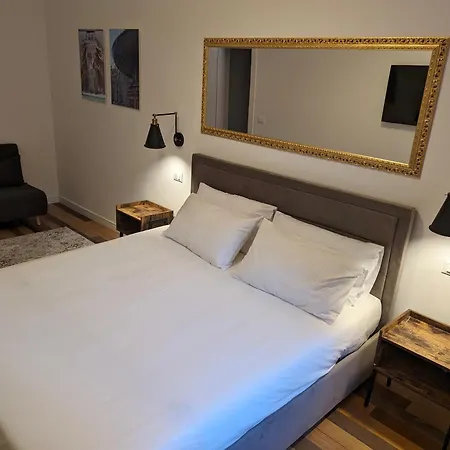 Luxury Gallery