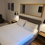 Luxury Gallery