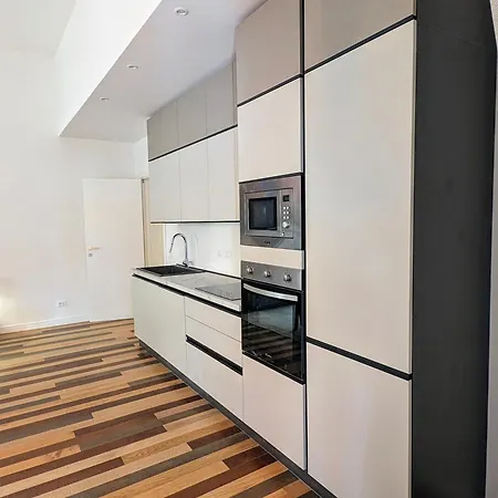 Luxury Gallery Apartman *