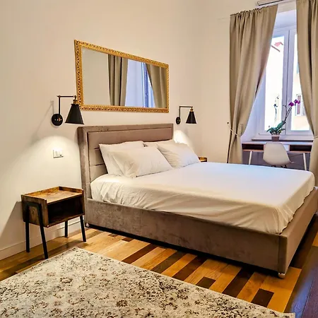 Luxury Gallery Apartman *